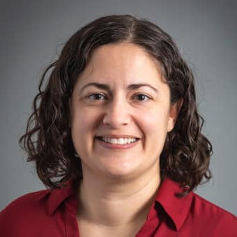 barone-lindsay-600x600-1-340x340-c Lindsay Barone